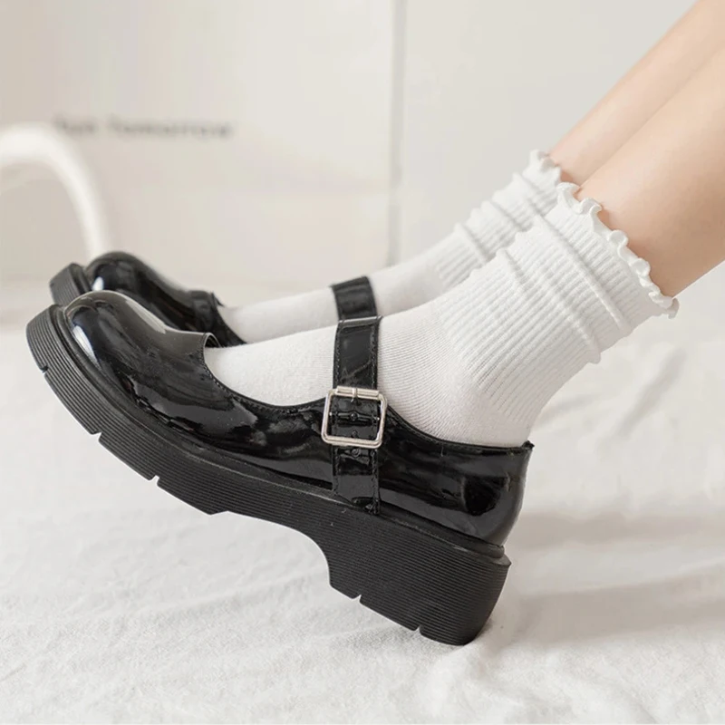 5 pair /Lot Socks for Women Ruffle Cotton Middle Tube Ankle Short Breathable Black White set Spring Autumn
