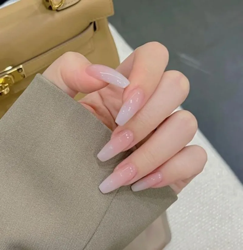 Ballet Nude Gradient