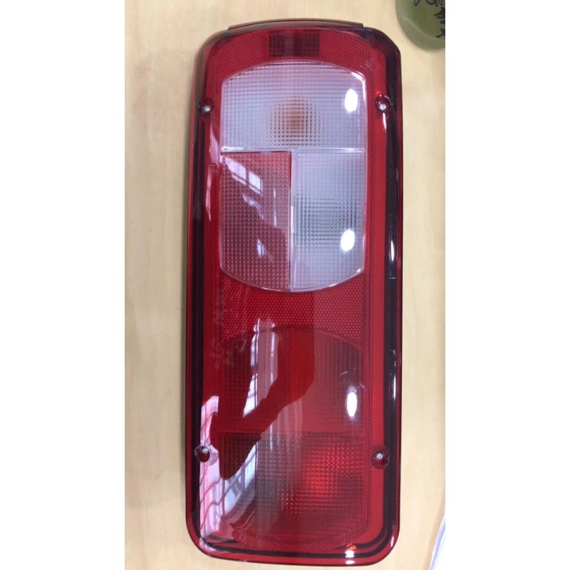 

Хвостовая лампа Figzero для DAF что XF106 1875578 1875577