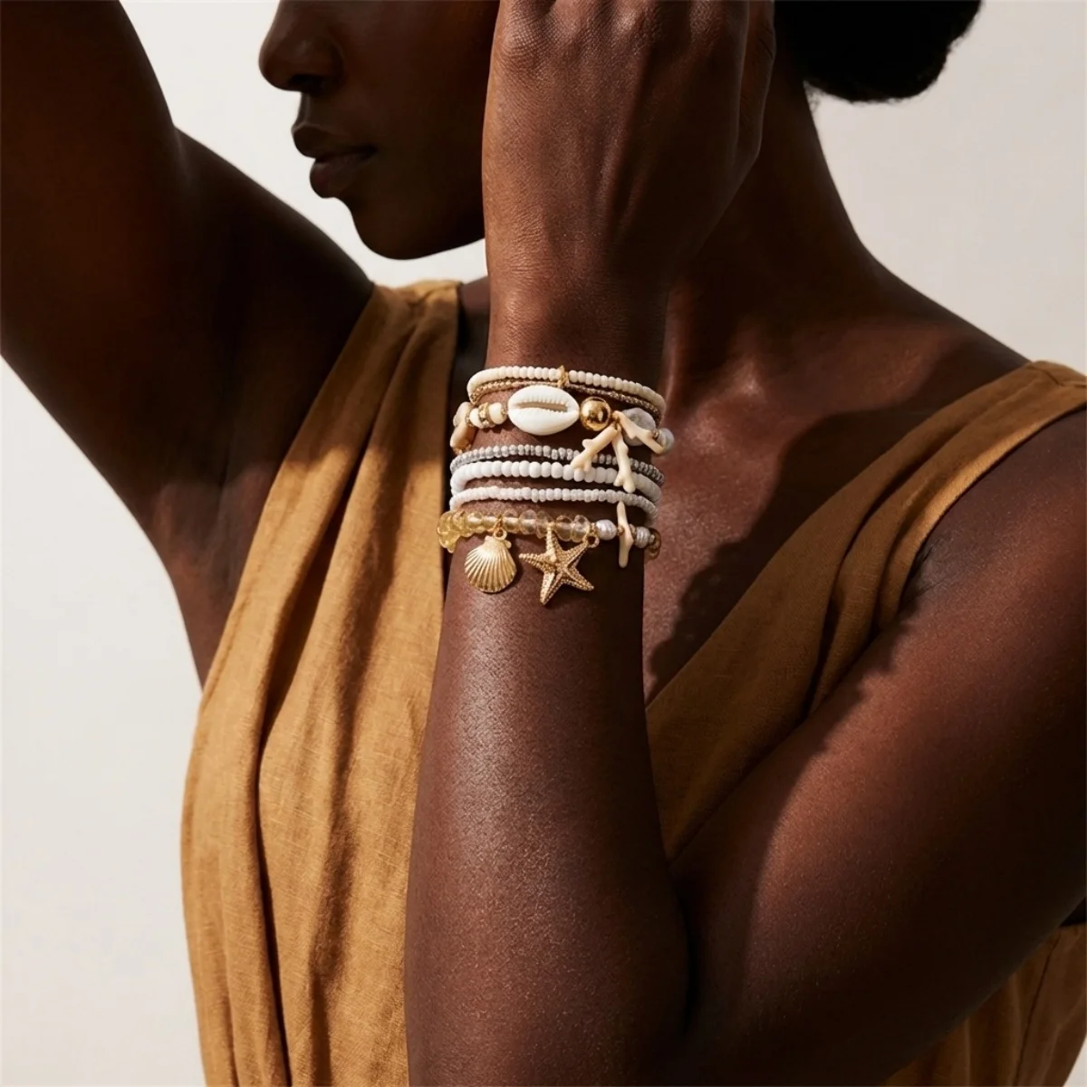 Armbänder aus Kunstharz mit Korallen, Muscheln, Seesternen, unregelmäßigen Kunstperlen für Damen und Herren, mehrlagiger Strand-Schildkröten-Armreif, Sommerschmuck – Detail 5
