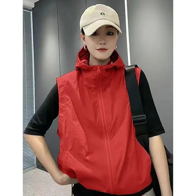 Summer New Sunscreen Vest Korean Version The Loose Big Yards Hooded Short Section Vest Thin Section Short Jacket Shoulders