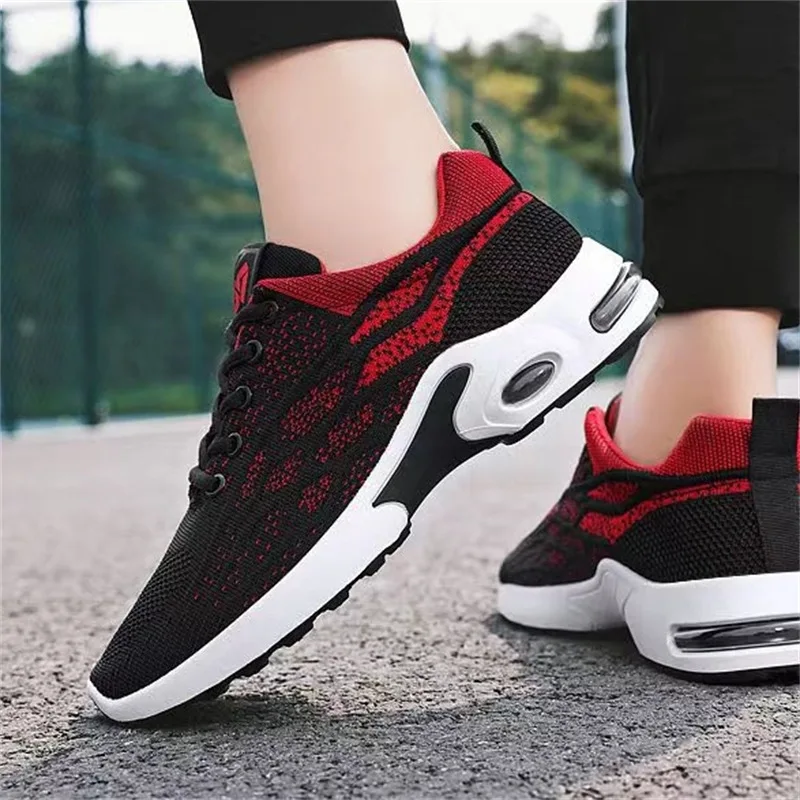 Men's fashion new mesh shoes Summer Breathable walking sports Shoes Outdoor Casual non slip Sneakers Trendy light shoe Zapatos