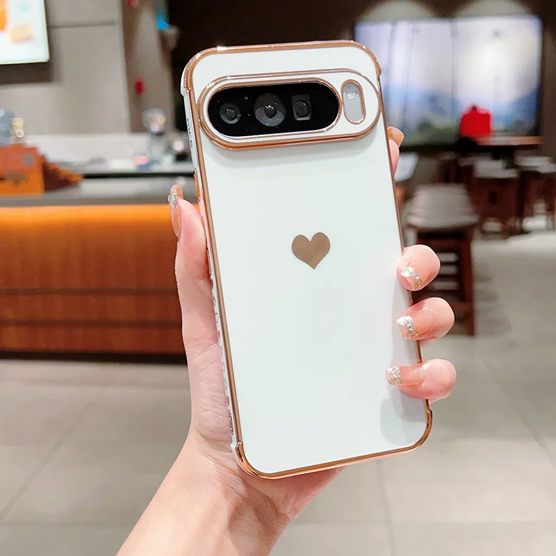 Shockproof Luxury Love Heart Silicone Soft TPU Case with Electroplate Bumper