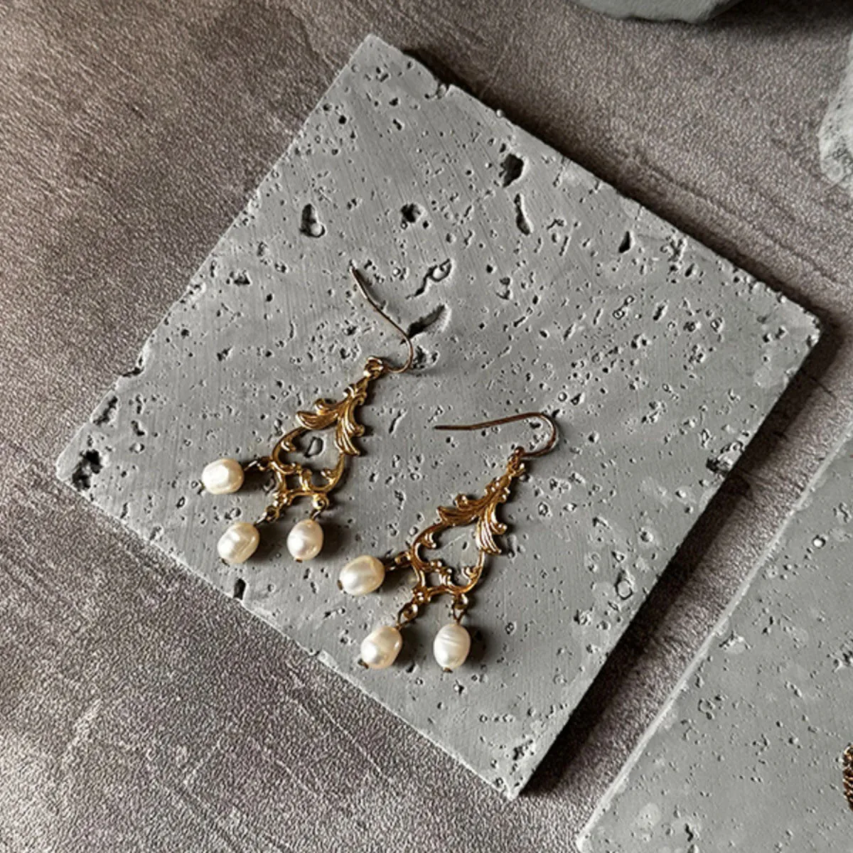 Set 4 Cubi In Gesso Per Foto Prodotti - Oggetti Di Scena Per Rossetti, Gioielli, Cosmetici (Bianco)