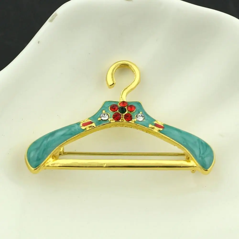 Enamel Brooch Creative Hanger Sewing Machine Design for Suit Collar Bag Clothes,enamel pins,enamel brooch,pearl beaded brooch,metal brooch