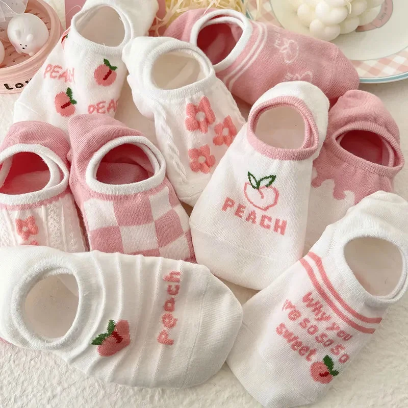 Exquisite Boat Socks for Female Summer Thin Fashion Low Cut Shallow Mouth JK Student Style Cute Sweet Invisible Socks boat socks,women socks,woman socks,heart print socks,mesh boat socks
