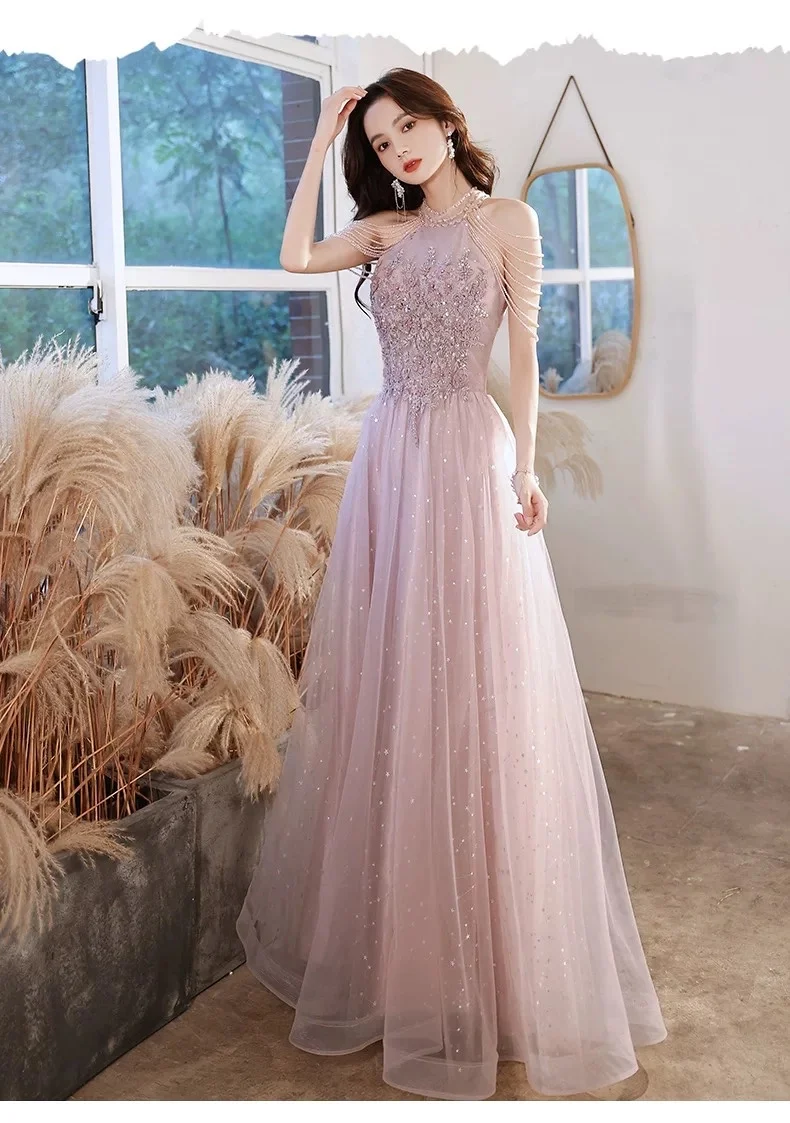

Elegant Pink Celebrity Dress Sequins Beading Halter With Tassel Sleeve A Line Exquisite Floor Length Prom Evening Gowns 2022 New