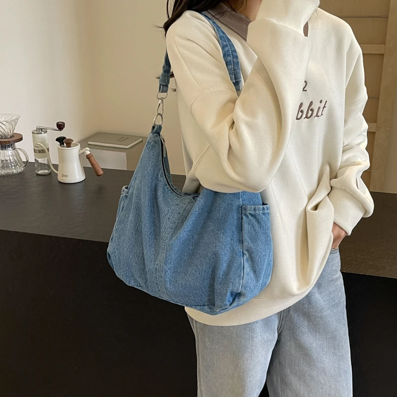 Women's minimalist and fashionable casual denim shoulder bag, zippered shopping bag, crossbody women's bag