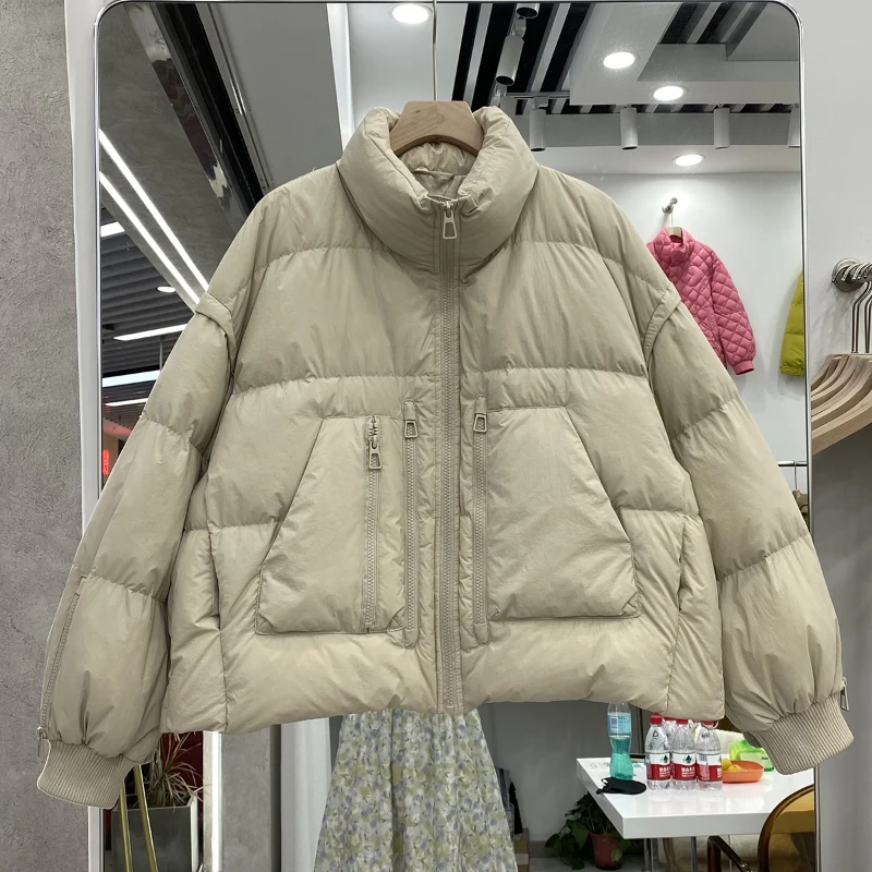 

Женская модная короткая однотонная пуховая куртка с воротником-стойкой и карманами на молнии, свободная пушистая теплая универсальная верхняя одежда