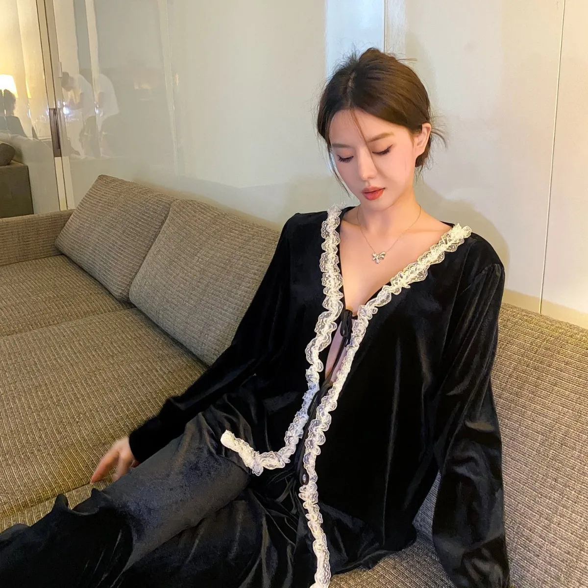 Wild Rose Golden Velvet Pajamas V-neck Lace Long Sleeve Two Piece Korean Edition Lace up Cardigan Home Fur
