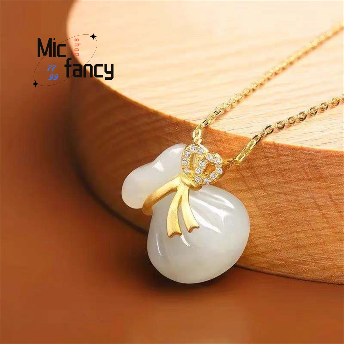 

Natural Hotan Sheepskin White Jade Pendant Fortune Bag Jewelry Gold Simple Generous Exquisite Charms Fashion Women Holiday Gift