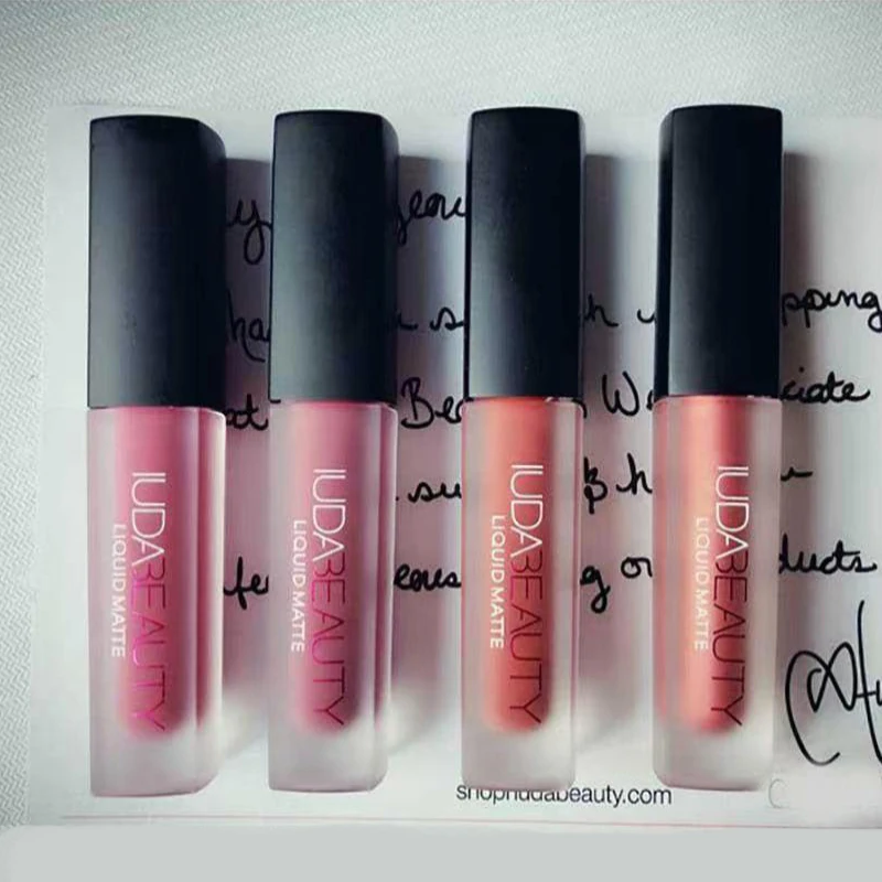 4pcs Lipstick Set Long-Lasting Highly Pigmented Hydrating Lip Balm Moisturizing Soothing Lip Balm Gift Makeup Enthusiasts