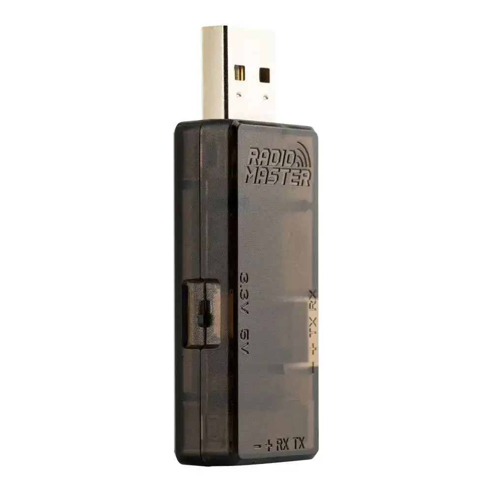 Vue de face du RadioMaster ExpressLRS V2 USB UART Flasher, outil fiable pour flasher vos récepteurs ELRS, avec connecteur USB-C.