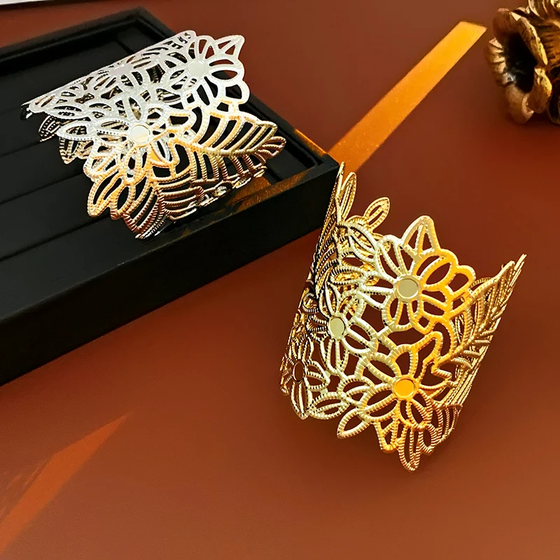 Geometric Alloy Bracelet for Women - Image 34