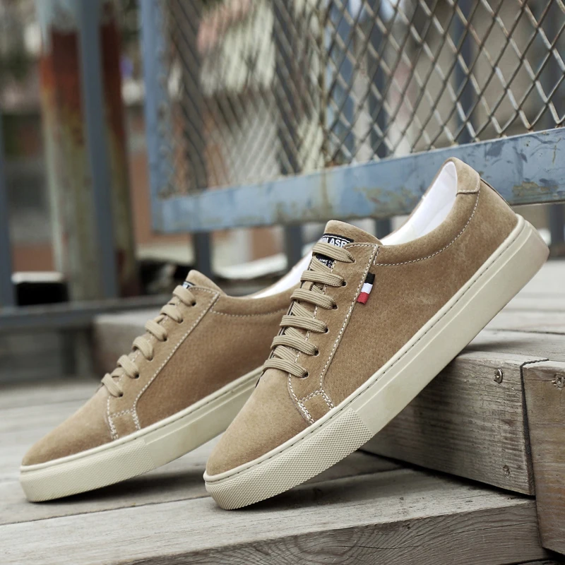 New Fashion Man Sneakers Genuine Leather Men Casual Shoes Lace Up Male Leisure Walk Shoes High Quality Outdoor Flats Skate Shoes 2