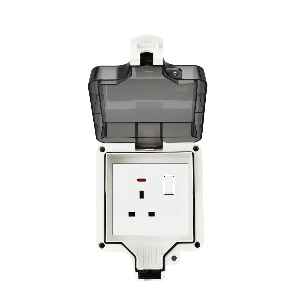 Durable Outdoor Waterproof Wall Plug, 16A, 110-250V, IP66 Dustproof