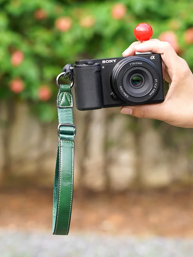 For Iconic Brand ZVE10 ZV1 A6400 Iconic Brand G7X G3X G1X Adjustable Camera Hand Strap Wrist Strap Universal Mirrorless Man-made Leather Strap