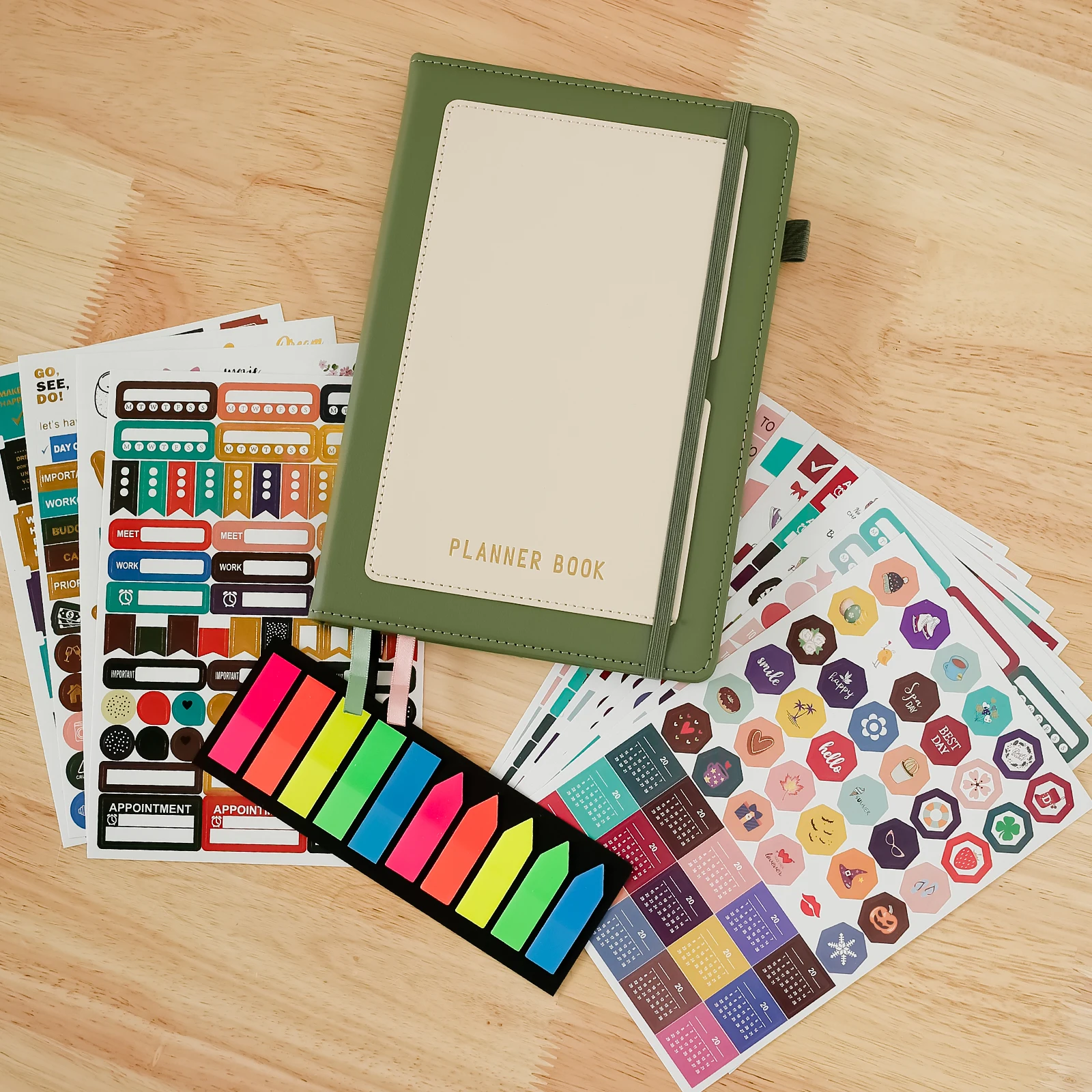 

Ежедневник-планировщик, еженедельный и ежемесячный планировщик с наклейками и этикеткой, 240 страниц, Ежедневный дневник, зеленый блокнот из искусственной кожи, время обложки