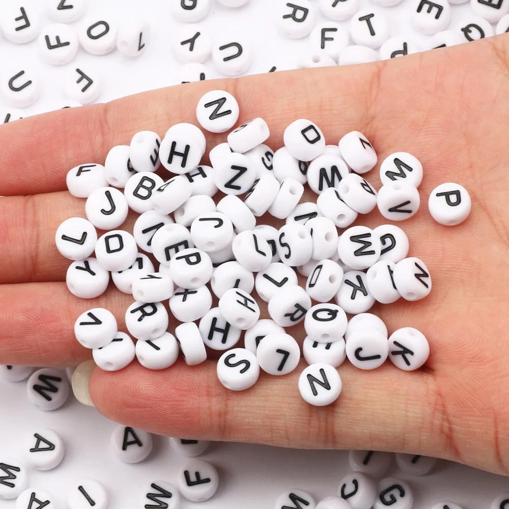 Acrylic Beads 7mm Black White Mixed Letter Acrylic Beads Round Flat Alphabet Spacer Beads for Jewelry Making Handmade Diy Bracelet Necklace