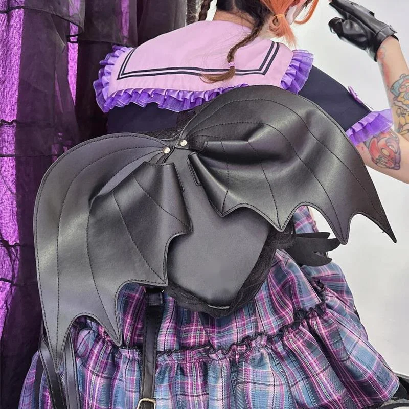 

Black Bat Backpack Y2K Cool Girl Gothic Bag With Wings Punk Lolita PU Leather Waterproof Cute Heart Shaped Student School Bag