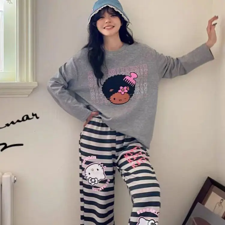 thumbnail image 1 of Pijama japonés de Hello Kitty para mujer, bonito pijama de primavera y otoño, de manga larga, informal, holgado, para el hogar, regalo para niña, 1 of 5