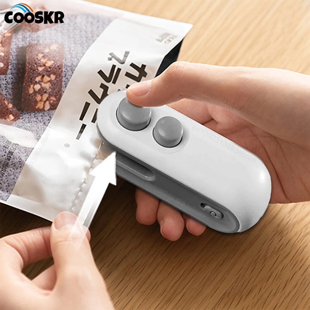 2 in 1 Plastic Bags Heating Sealer Mini Food Package Sealing Device USB Charge Heat Sealer Plastic Clip Bag Packing Food