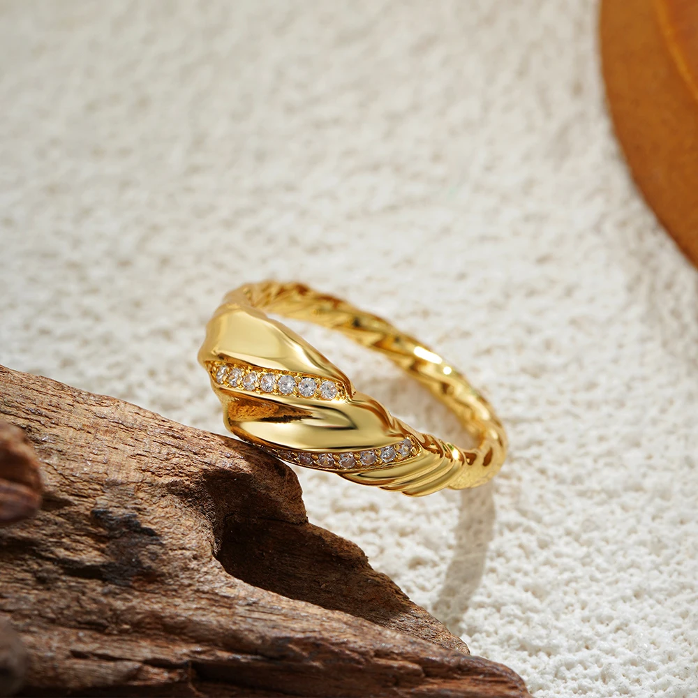 Retro Shining Zircon Dome PVD Stainless Steel Rings Women Waterproof Hypoallergenic Statement Multilayer Heart Wed Ring Jewelry