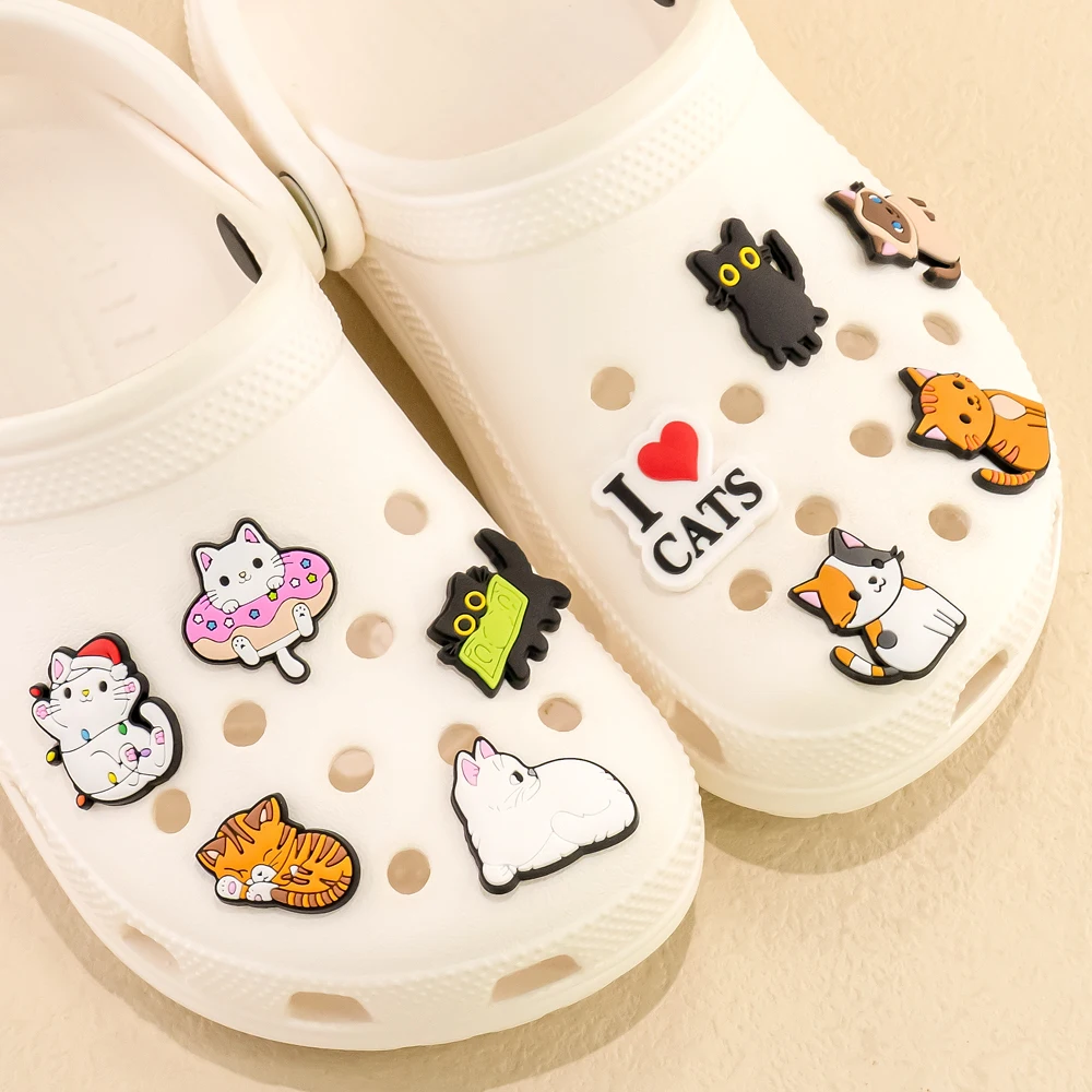 1pcs PVC Cats Shoe Charms Cute Animal Shoe Decorations Pins for Women Girls Kids Sandal Clog Buckles Black Cat Accessories Gifts shoe charms
