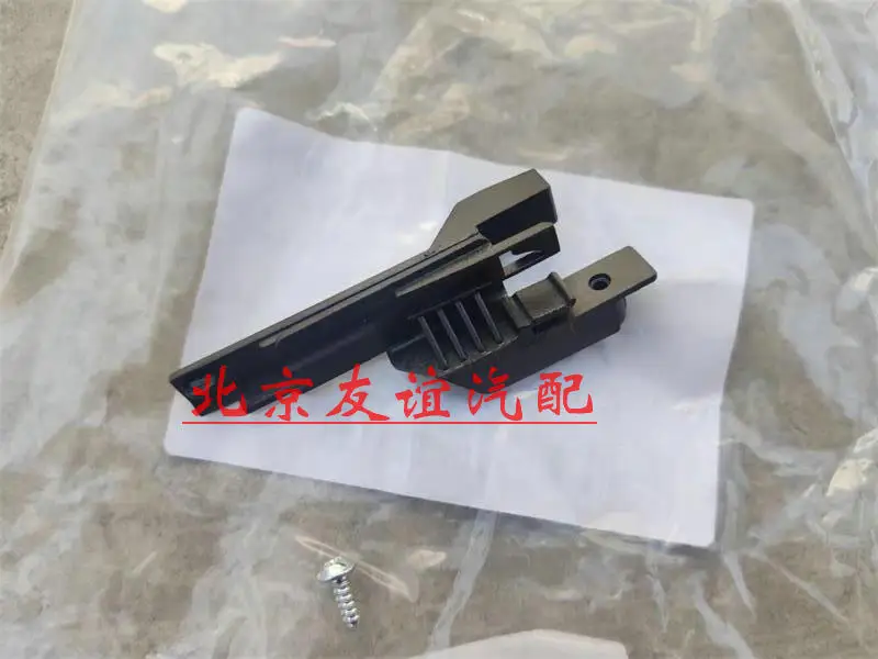 

for Chevrolet Equinox Rear Sunroof Sunshade Buckle clip