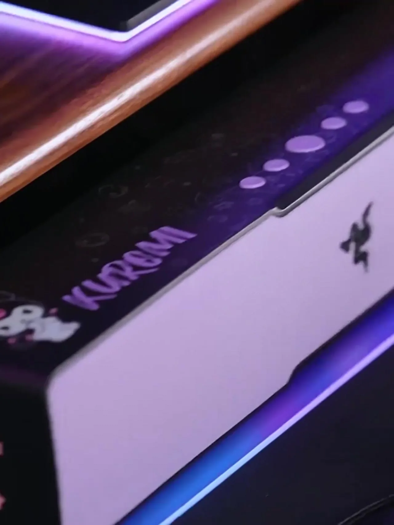 Razer クロミ キーボード kuromi リストレスト付き Razer クロミ キーボード kuromi リストレスト付き Razer