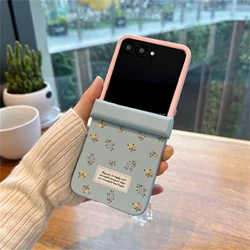 Cute Fresh Floral Pink Blue Phone Case with Bow and Beaded Bracelet Chain - Razr 50 (A)