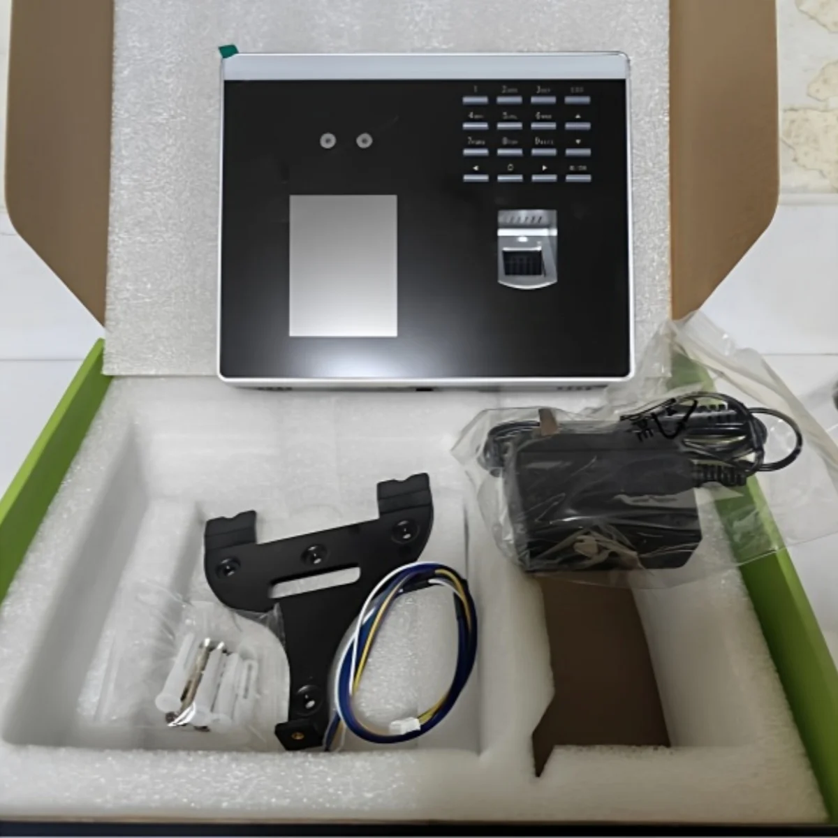 무료 소프트웨어가 포함된 ZK XFace100 얼굴 및 지문 인식 장치, 근태 관리 기기, 퀵 펀치, 1500명 사용자 용량