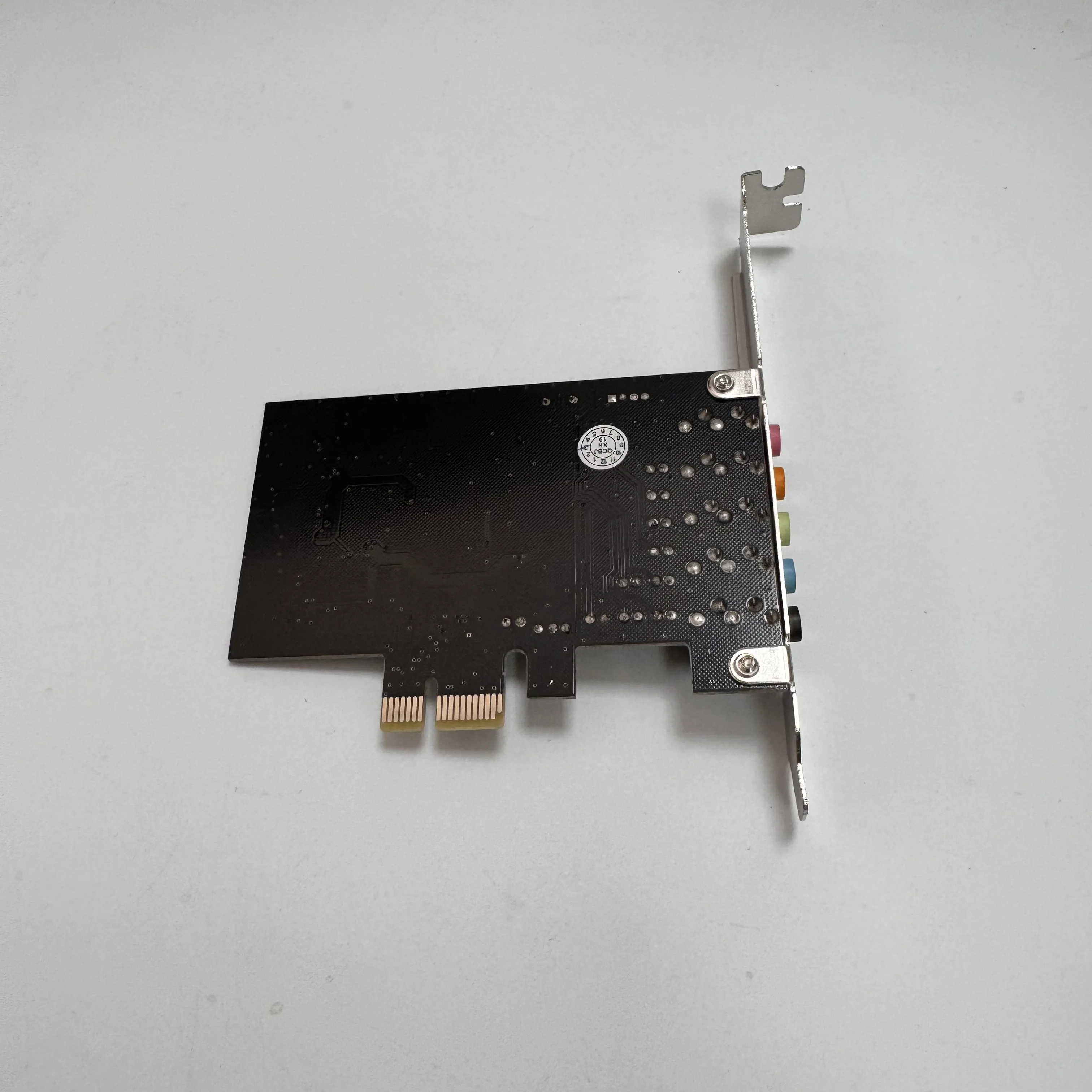 99% 새로운 고품질 5.1 채널 사운드 카드(PCI-E 인터페이스 포함) C-Media CMI8738 데스크탑 엔트리 레벨 사운드 카드 오디오 카드