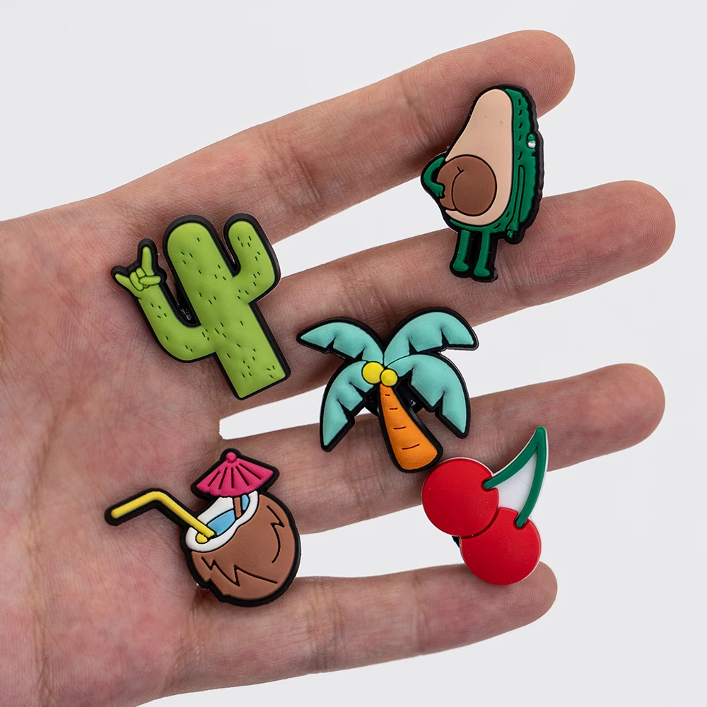 1/21pcs 여자를위한 선인장 아보카도 신발 액세서리 여자 PVC 총 기록 루빅스 큐브 구두 매력 체리 코코넛 방해 핀 청바지