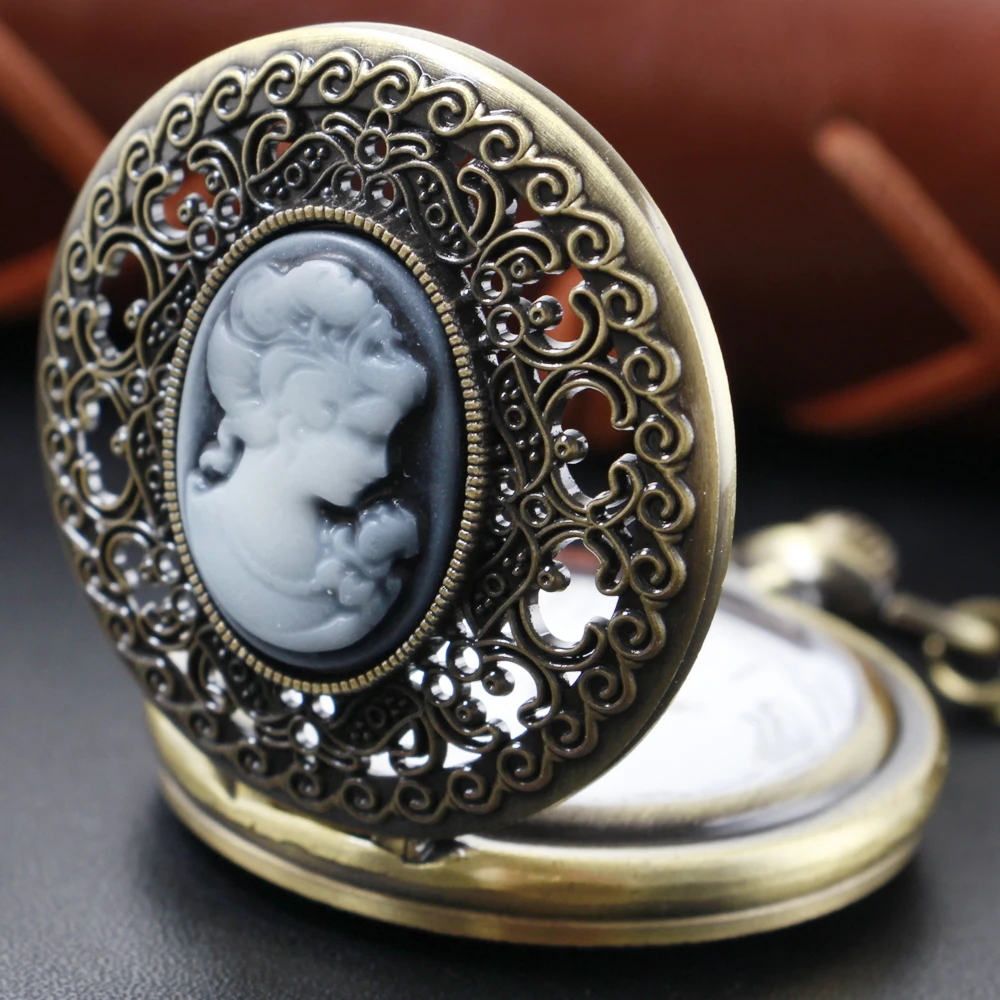 Classic Goddess Head Embossed Quartz Pocket Watch Red Ancient Pendant Necklace Chain Universal Fob Watch for Boys and Girls