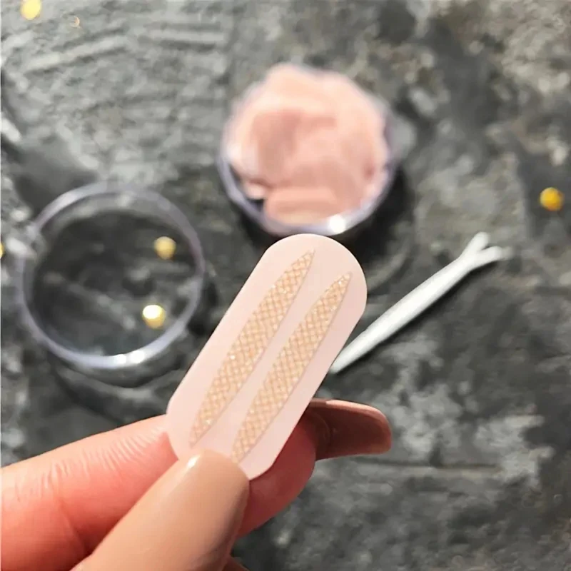 150-600개의 자연스럽고 간편한 아이 리프트 세트, 효과적이고 편리한 투명 셀프 접착 눈꺼풀 테이프
