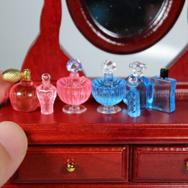 ミニ香水とミニチュアキャビネット セット ミニ香水とミニチュアキャビネット セット