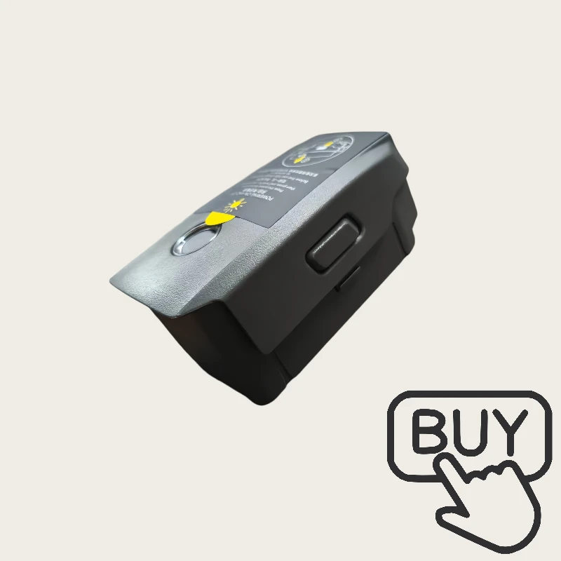 Batterie de drone Mavic 2 insérée dans le compartiment, prête pour un vol longue durée.