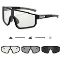 Black-photochromic