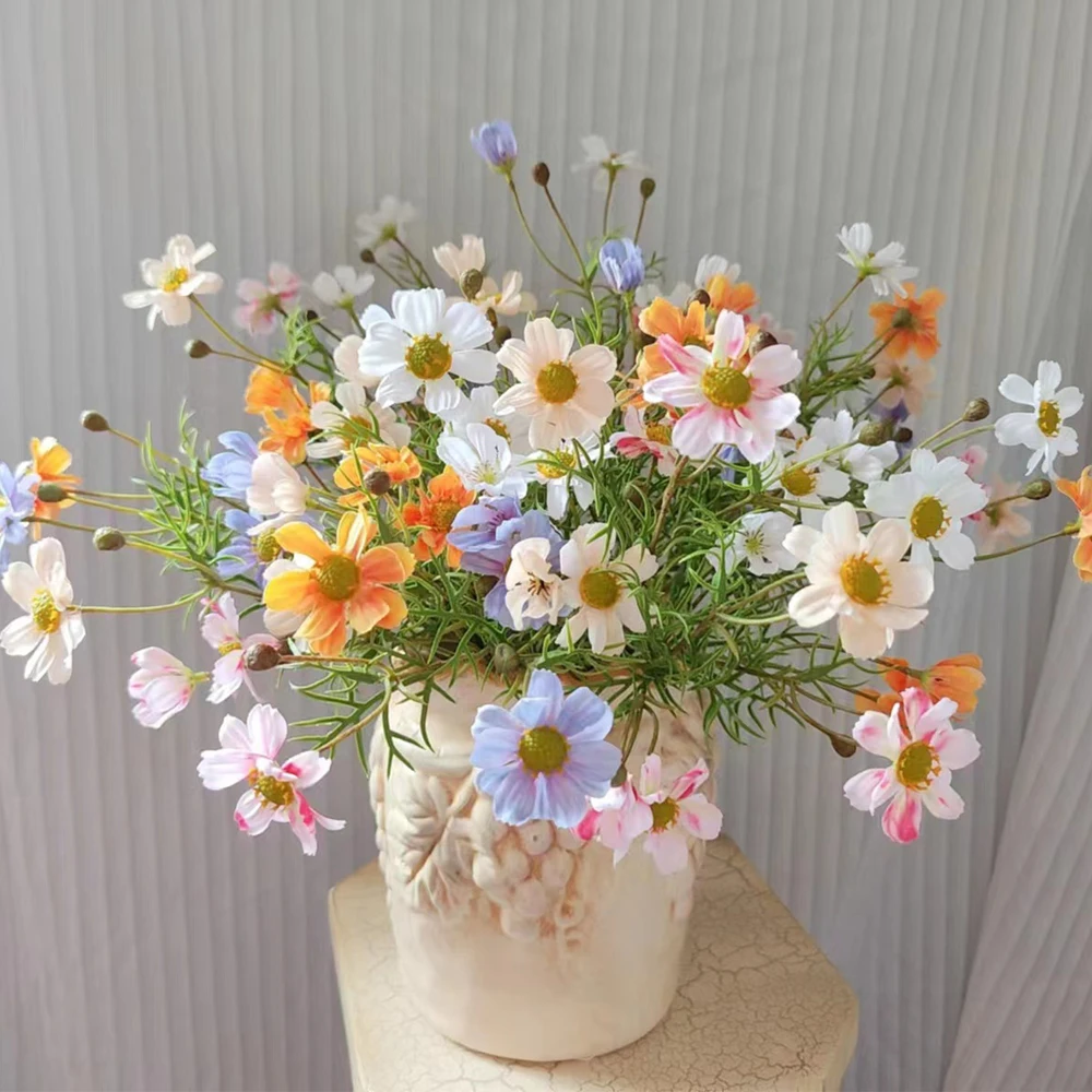 34CM Daisy Silk Flowers Lifelike Artificial Bouquet for Wedding Table 1