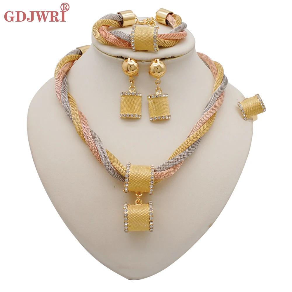 

New Exquisite Jewelry Set Dubai Gold Color Nigerian Wedding African Beads Jewelry Set Costume Jewellery Accessories Gift