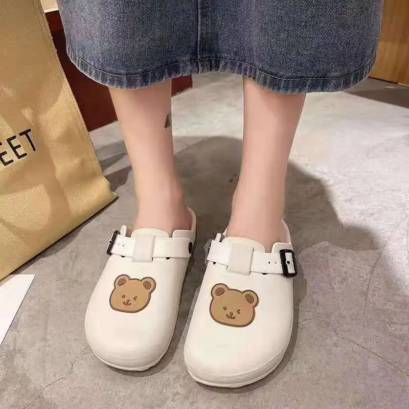Fashion  Outdoor Beach Slippers Safety Closed Toe Mule Clogs Cute Bear Non-slip Garden Shoes PVC Couple slippers Slides Unisex