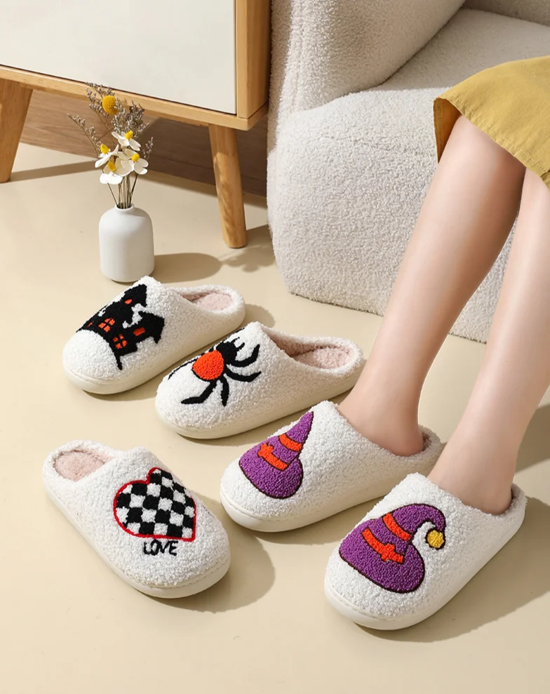 2024 Autunno/Inverno Cartone animato Cotone per coppie femminili, Arredamento per la casa antiscivolo, Calore interno, Pantofole di Halloween_voghion.com