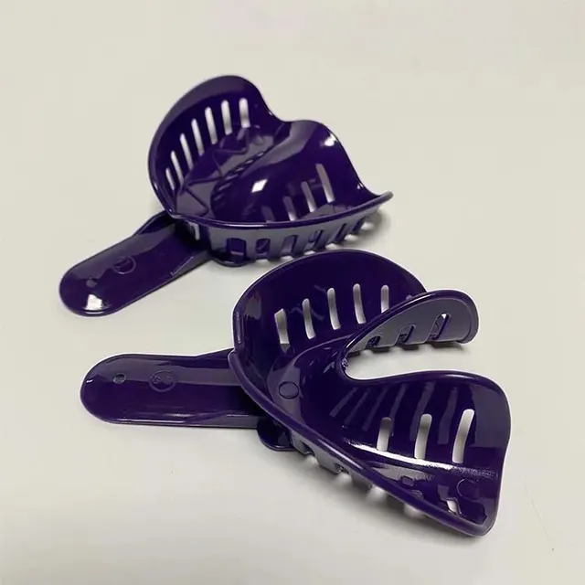 Vassoi Monouso Medi Vassoi Per Impronte Dentali Monouso - Perforati, Medi, 12 Per Sacchetto, Pratici E Igienici Senza Marca - Foto 4