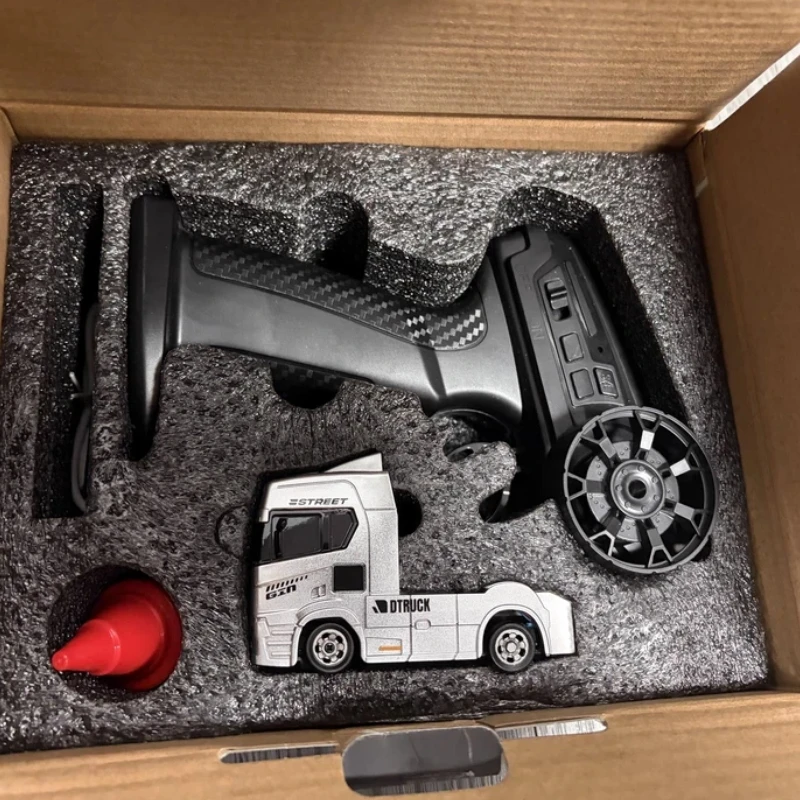 1/64 미니 RC 드리프트 트럭 2.4G 4WD RC 자동차 LED 라이트 15KM..