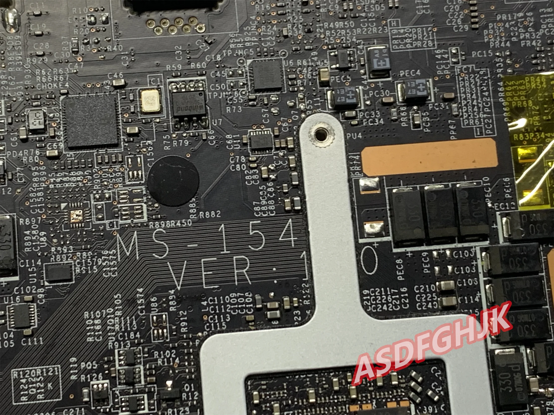 Carte Mère Microsoft Surface RT 64 Go – Modèle 1516 – Pièce Détachée (x870841-001)