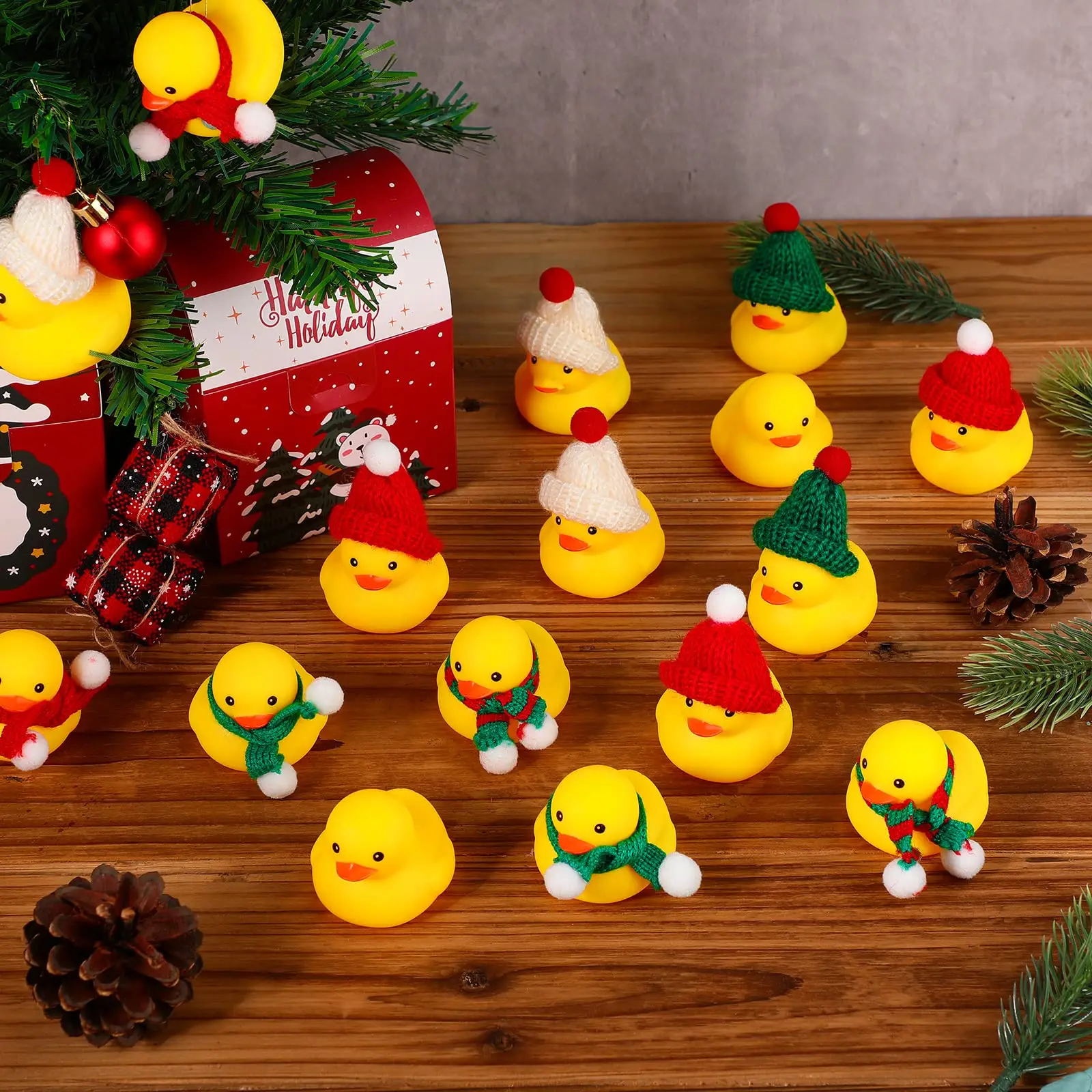 36/72 Christmas Rubber Ducks Includes Ducks with Classic Knitting Hats and Ducks with Stripe Scarves Mini Duck Cute Yellow Duck 2