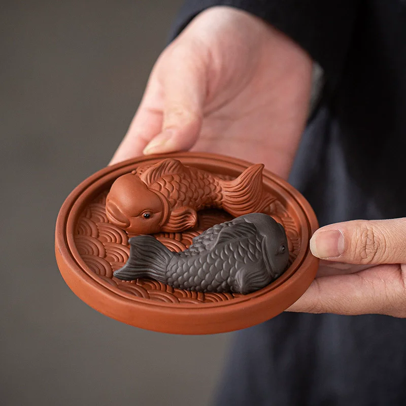 Rotating Purple Sand Koi Tea Pet - Handmade Tea Set Accessory, Office Desk Decor, Chinese Zen Style Aquarium Ornament