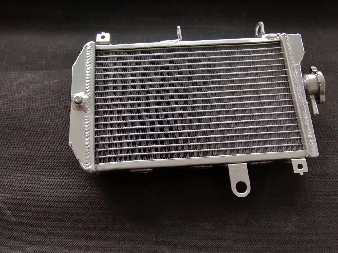 Aluminum Radiator for 2013-Suzuki Burgman 650 AN650 AN650Z 2014 2015
