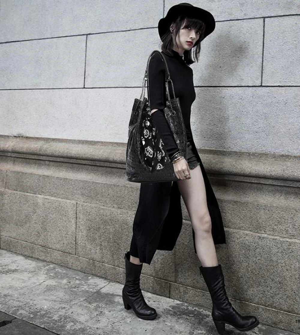 Abuyall Womens Skull Chain Print PU Leather 2 in 1 Hobo Tote Punk Shoulder Bag Crossbody Handbag Large Capacity Gothic Satchel